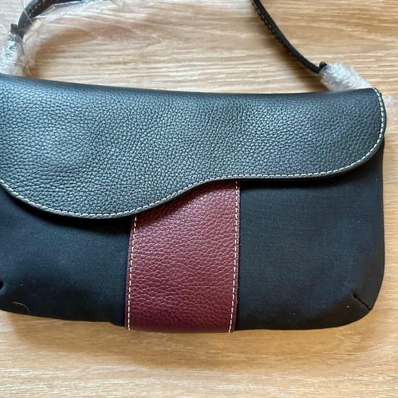 Oughton Paddock Crossbody Bag - Picture 2 of 10